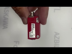 Leuze HT3C.S/6G-M8 Sensor difus dengan penghapusan latar belakang