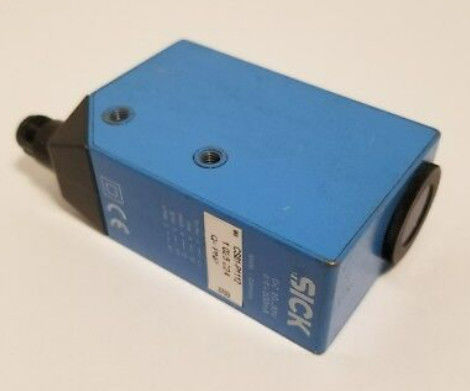 SICK CS81-P1112 Sensor Warna CS8 Male Connector M12 5-Pin 30,4 mm x 80 mm x 53 mm