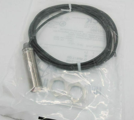 SICK GRL18-N1132 Sensor fotolistrik GR18 dengan Panjang Gelombang 650 nm