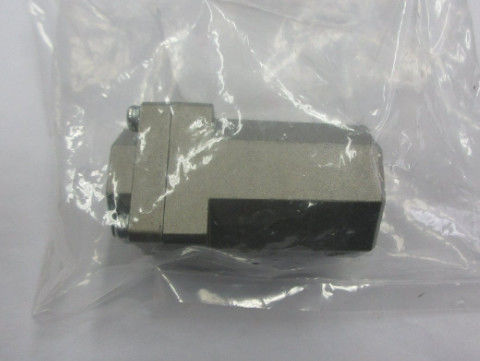 SMC AK4000-04 AK Check Valve Suhu Lingkungan Dan Cairan  5 hingga 60°C Tidak membeku