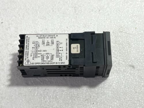Honeywell DC120L-1-0-0-0-1-0-0-0 Kontroler Batas Suhu, Masukan Universal, 1/16-DIN, Keluar Relay