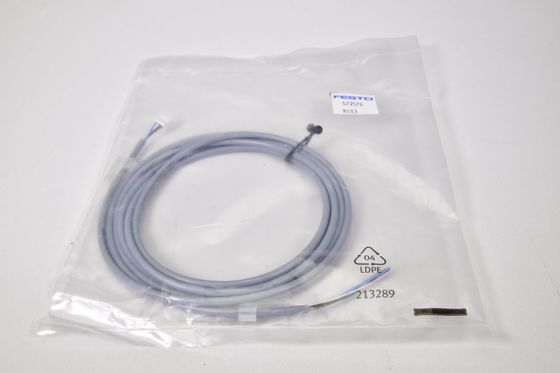 Kabel penghubung Festo NEBS-L1G4-K-2.5-LE4 dengan pemegang label