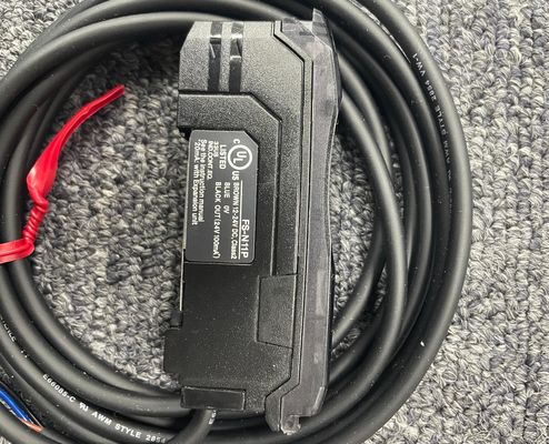 Sensor Serat Optik Digital KEYENCE FS-N11P dengan Tipe Kabel Unit Utama Output PNP