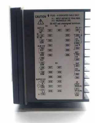 Pengontrol suhu tujuan umum Yokogawa UT35A-000-11-00