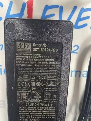 Rata-rata sumur GST160A24-R7B AC/DC Adapter Desktop 24V 160W