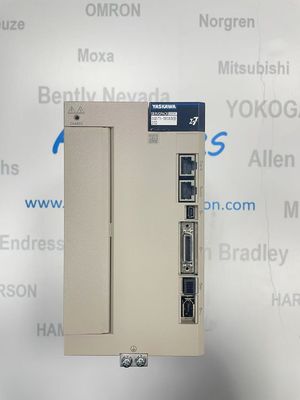 M12 Jenis Konstruksi Yaskawa SGD7S-180A30B202 Kontrol Analog dengan Fitur Lanjutan dan Dissipasi Daya ≤ 0,7 W
