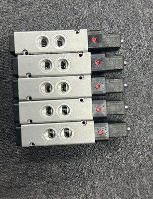 Norgren V60... V63 Seri V62C513A-A218J Pilot Solenoid Valve dengan 10-30 VDC tegangan operasi dan 8 digital Input
