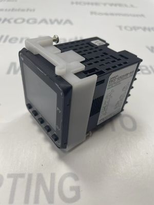 Omron E5CC-QX2A M-800 Panel Mount PID Temperature Controller dengan 16 Digital Outputs 0,4 kg