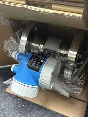 Endress Hauser 7E2C1H-2M8J1/0 Proline Prowirl F 200 Vortex Flowmeter dengan suhu sekitar -20 sampai 60 °C -4 sampai 140 °F