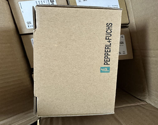 P&F UC6000-30GM70-2E2R2-V15 sensor ultrasonik