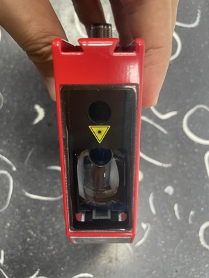 Sensor Jarak Optik Leuze ODSL 96B M/C66-S12 Untuk Pengukuran Jarak Akurat