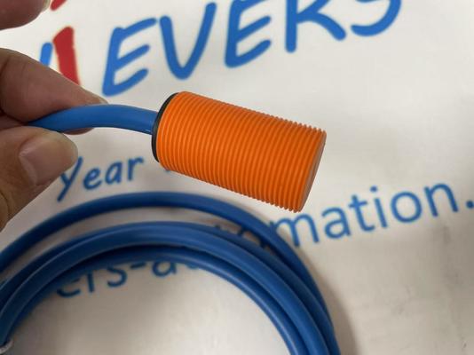 Sensor Induktif NAMUR IFM NG5003 Dapat Dipasang Rata M18x1