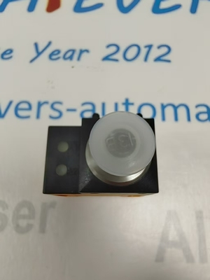 IFM IN5327 Sensor induktif ganda untuk alat penggerak katup