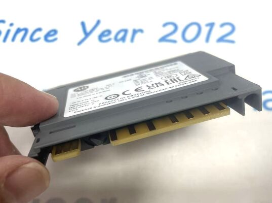 Allen-Bradley  1734-OE2C Modul Keluaran Arus Analog