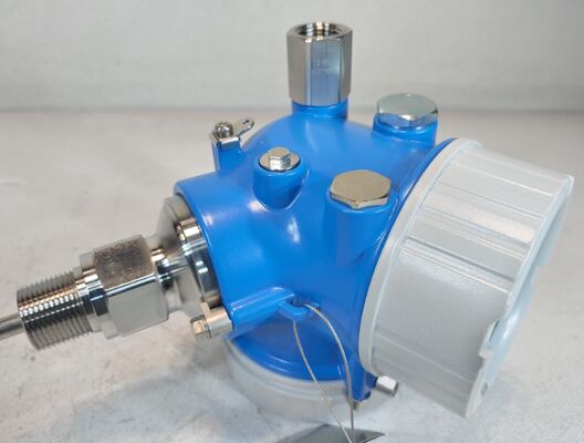 Pemancar Level Radar Terpandu Endress Hauser FMP51-PRRQ5/0