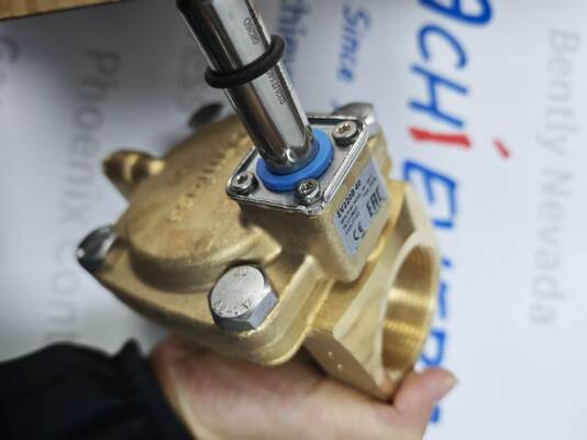 Danfoss EV220B 40 2/2-Way Servo Operated Solenoid Valve DN40
