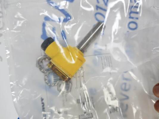 Sensor Induktif Turck BI15U-EM30WD-AP6X-H1141