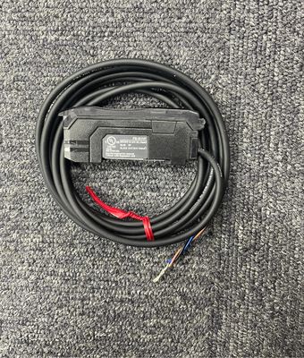 Sensor Serat Optik Digital KEYENCE FS-N11P dengan Tipe Kabel Unit Utama Output PNP