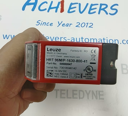 Sensor Diffuse Leuze HRT 96MP-1630-800-41 dengan penekanan latar belakang