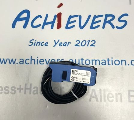 SICK VT12T-2P430 cylindrical photoelectric sensor